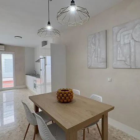 Loft Apartment *